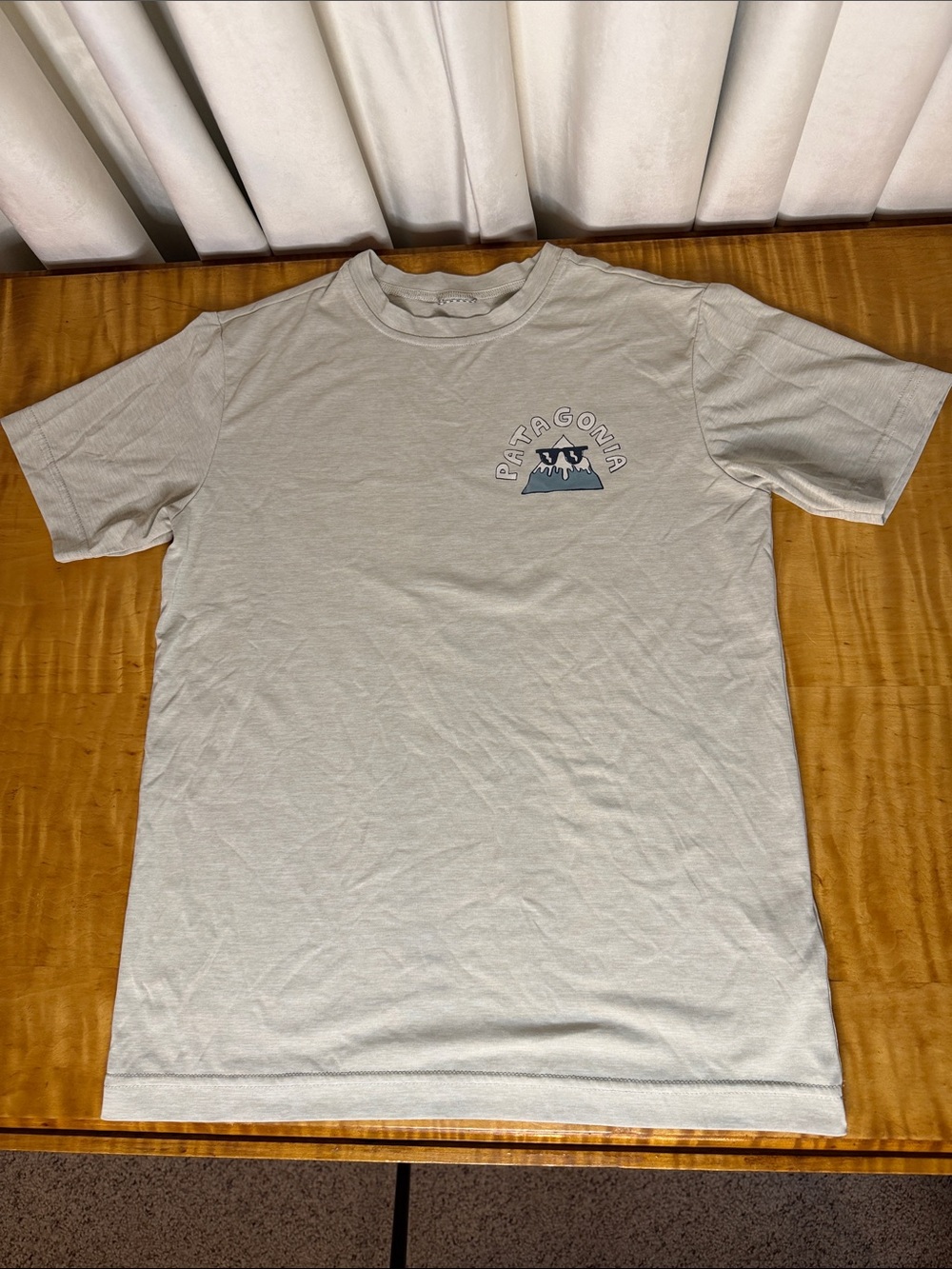 Patagonia Capilene cream colored t-shirt mountain bike boys M